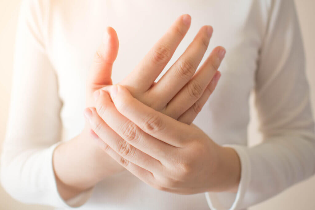Hand pain relief treatment