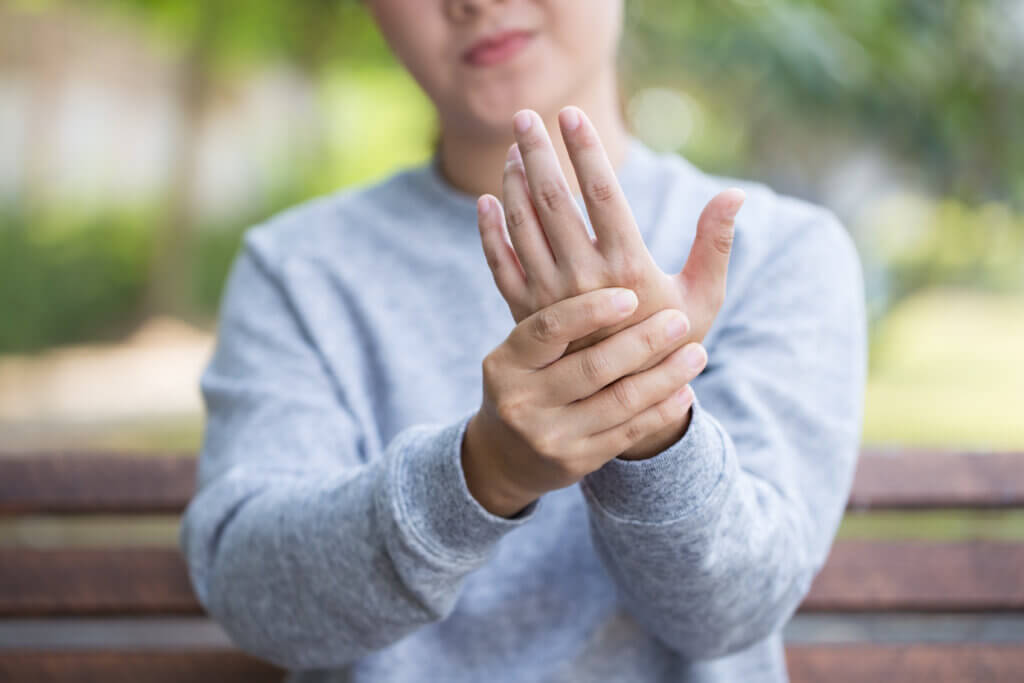 Preventing hand pain